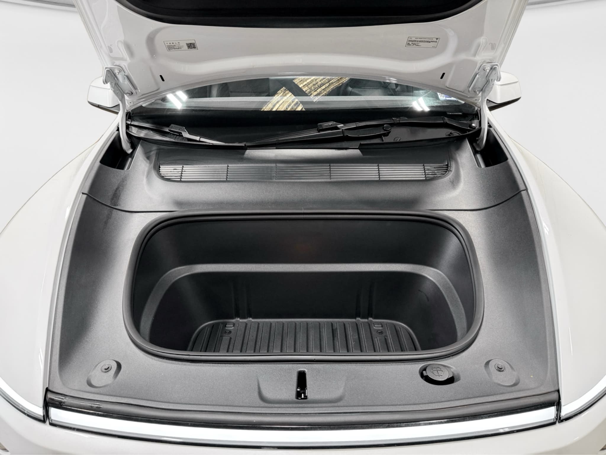 2026 Tesla Model Y view 23