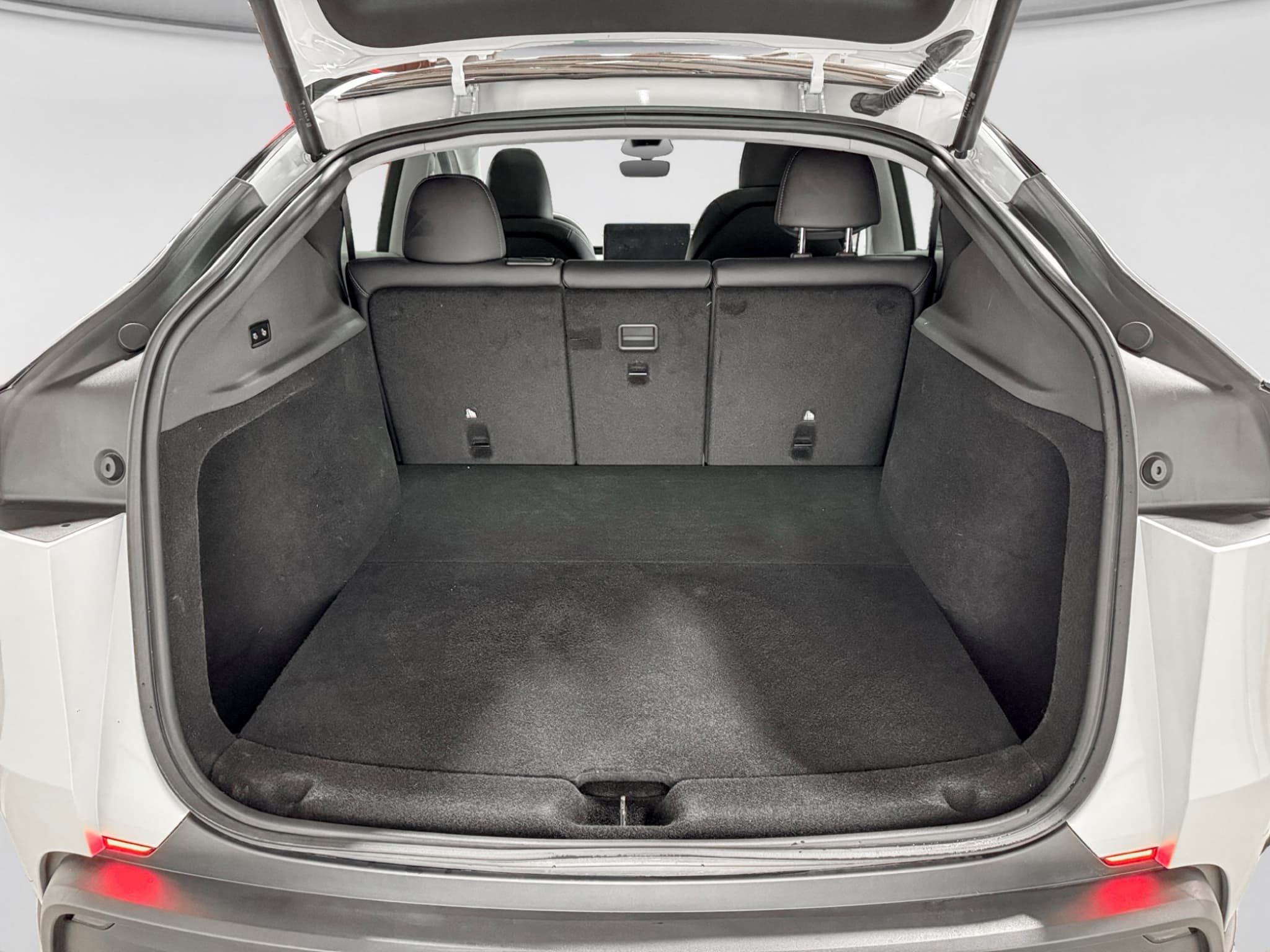 2026 Tesla Model Y view 25
