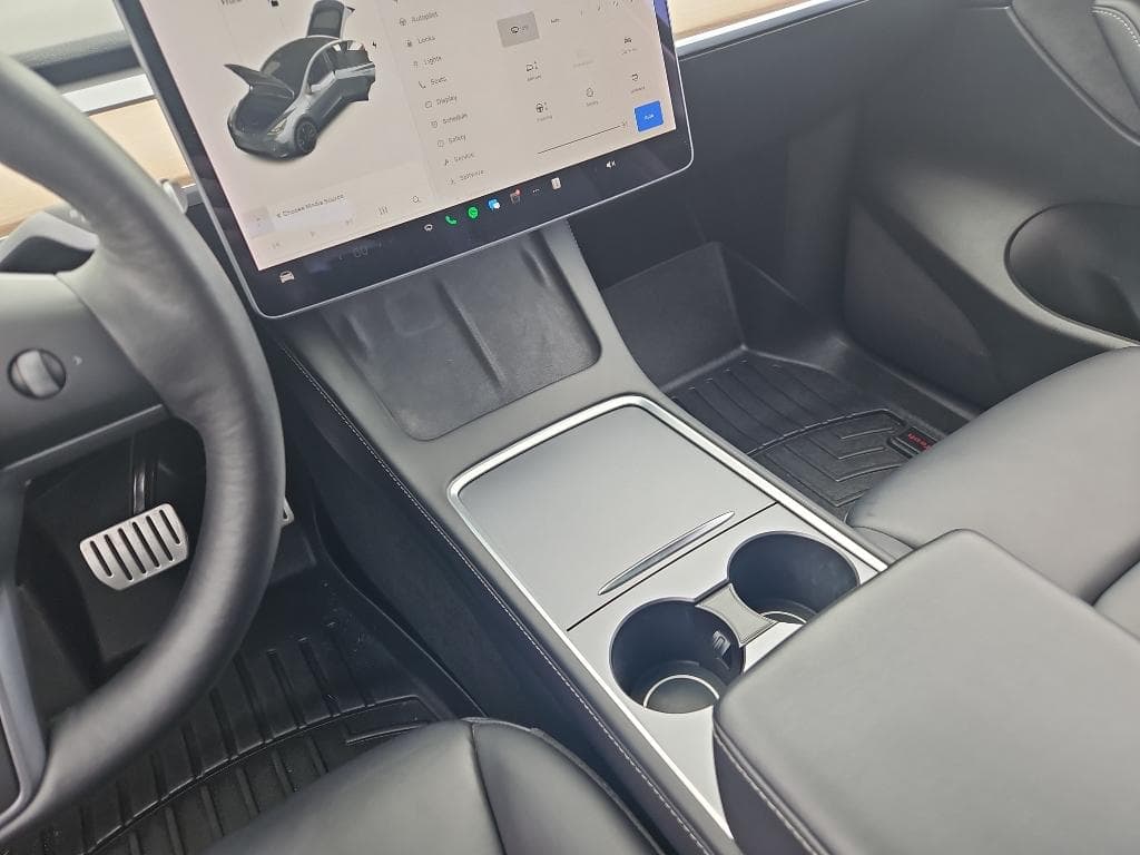 2022 Tesla Model Y view 14