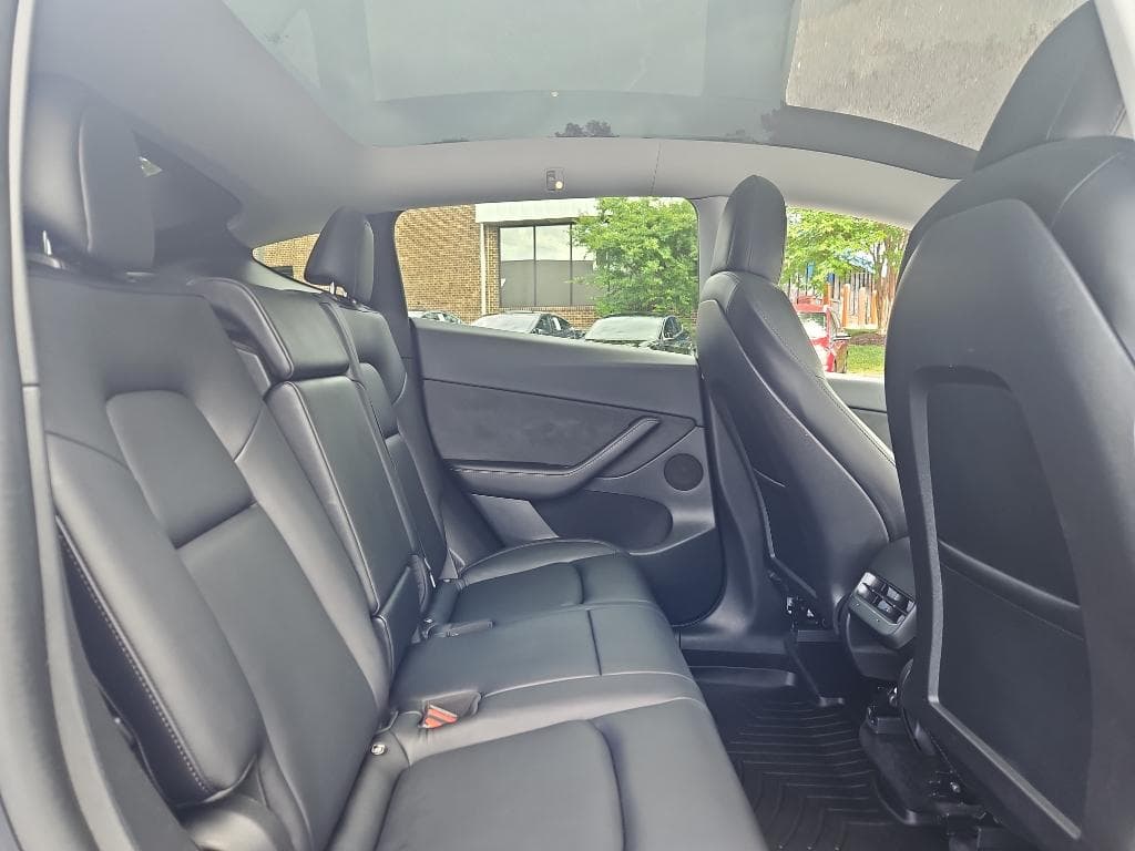 2022 Tesla Model Y view 18