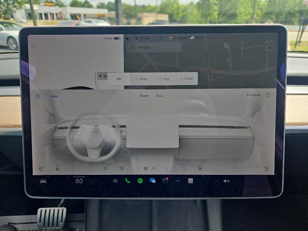 2022 Tesla Model Y view 12