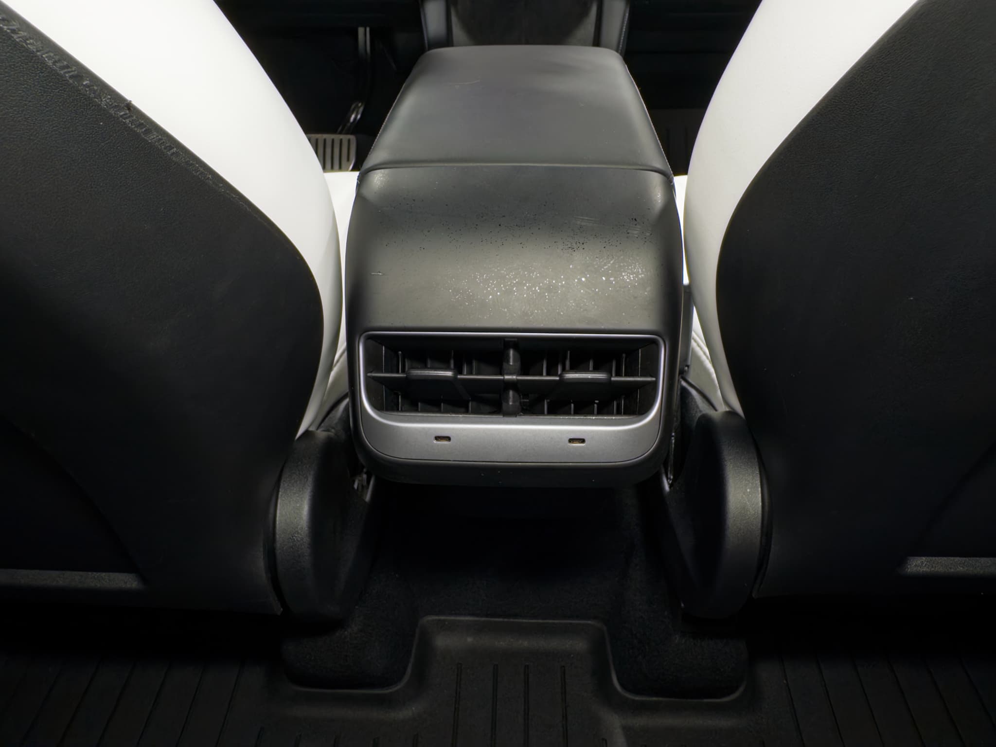 2025 Tesla Model Y view 21