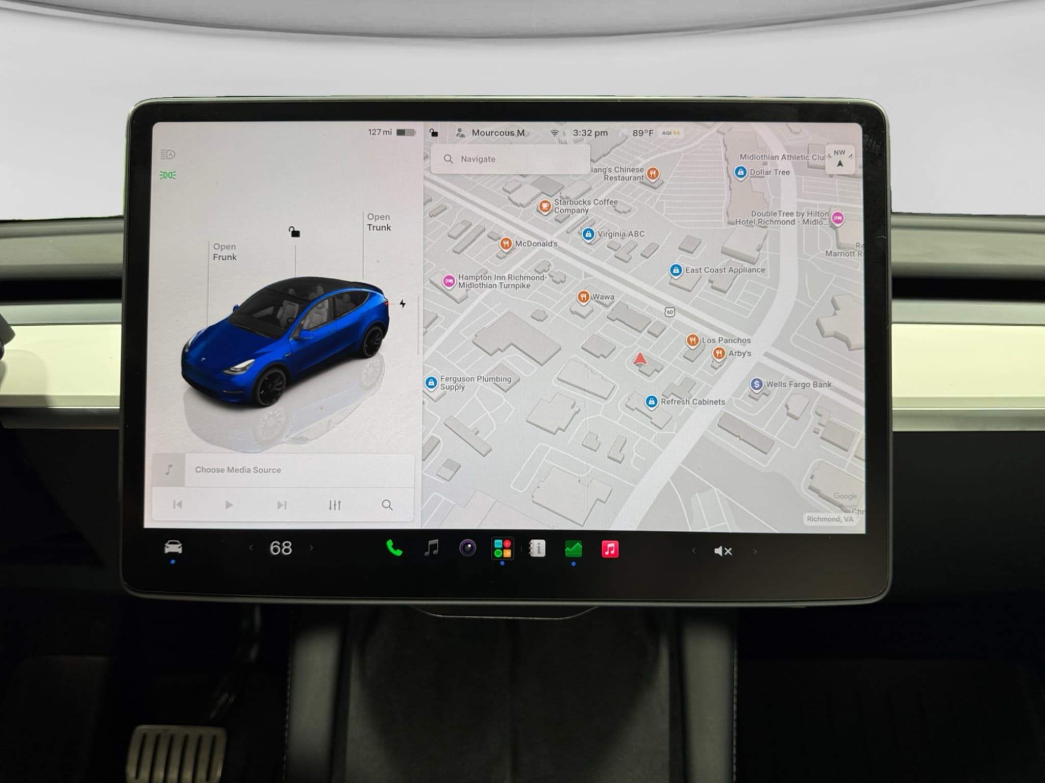 2025 Tesla Model Y view 10