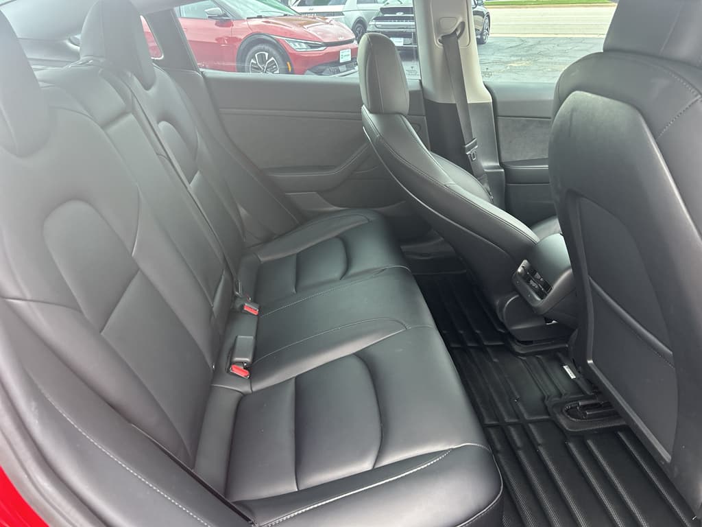 2022 Tesla Model 3 view 18