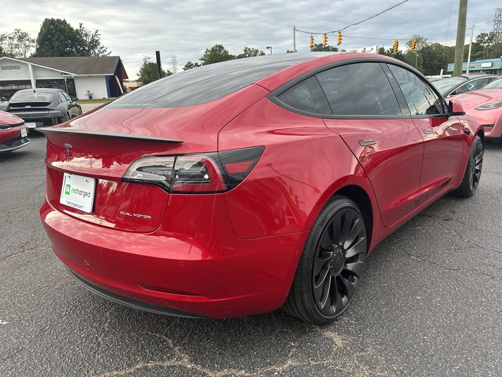 2022 Tesla Model 3 view 3