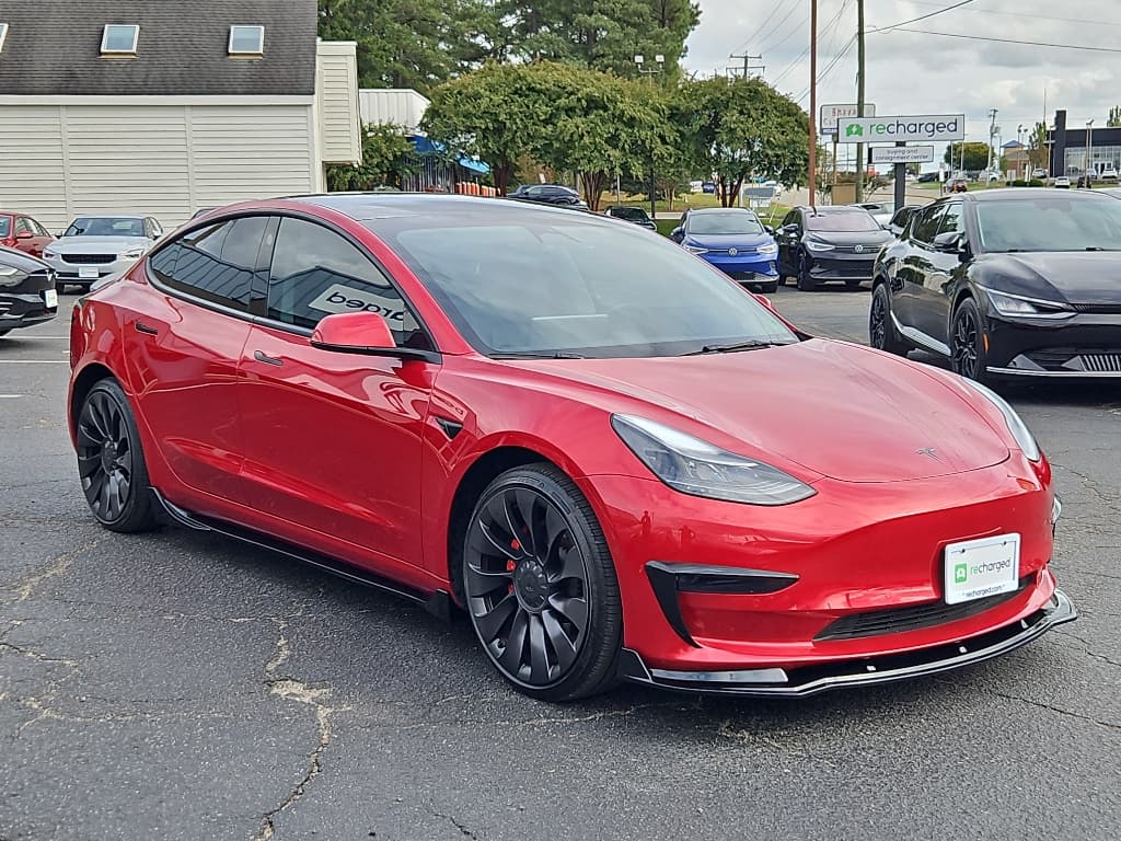 2022 Tesla Model 3 view 4