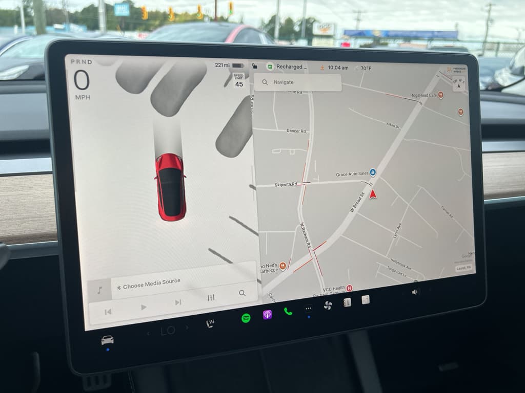 2022 Tesla Model 3 view 9
