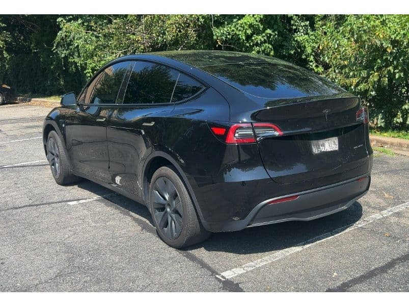 2025 Tesla Model Y view 4