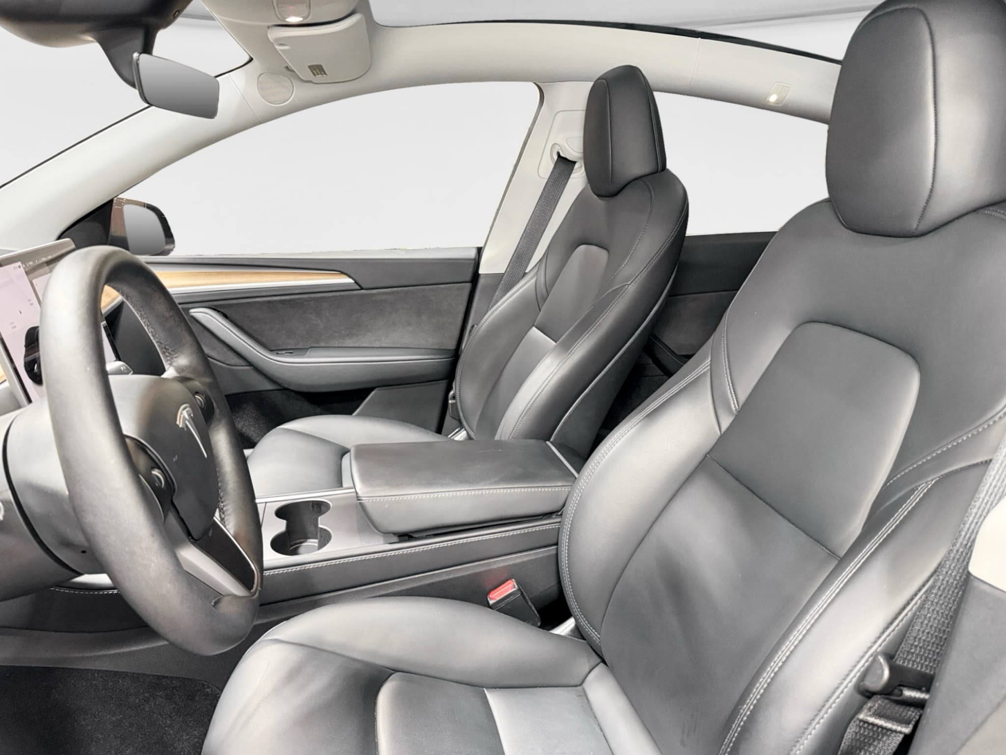 2025 Tesla Model Y view 15