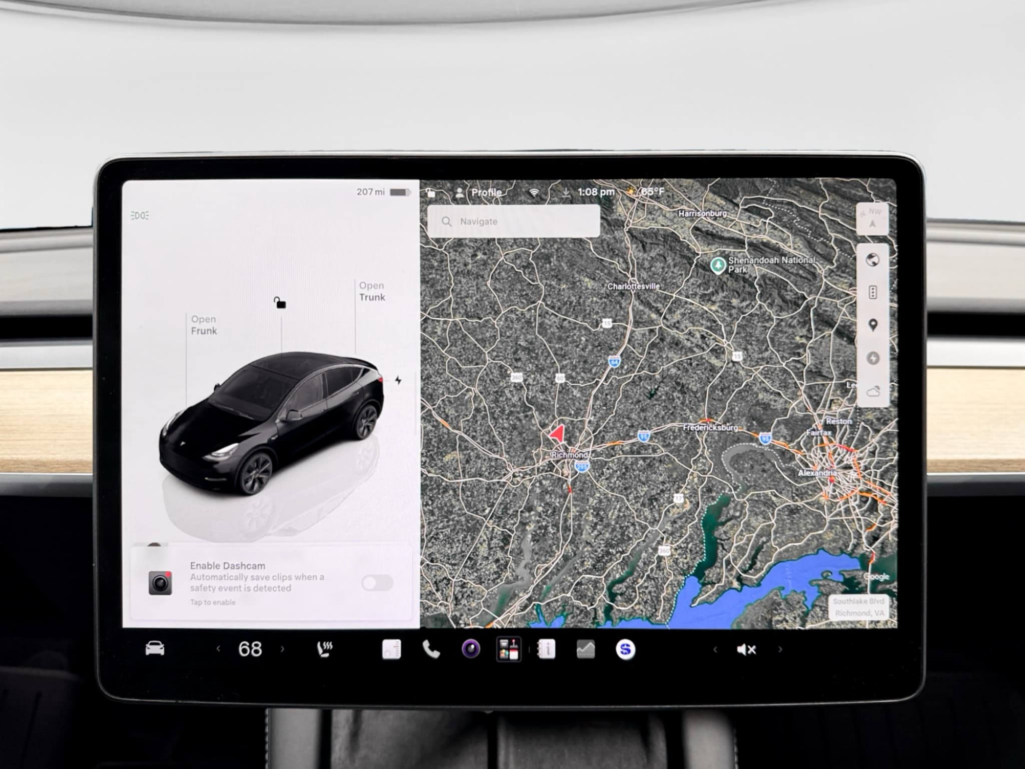 2025 Tesla Model Y view 8