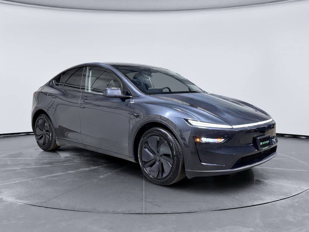 2026 Tesla Model Y view 4