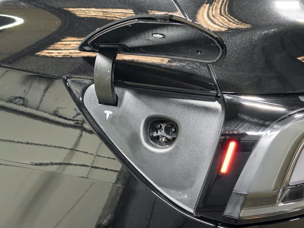 2026 Tesla Model Y view 5