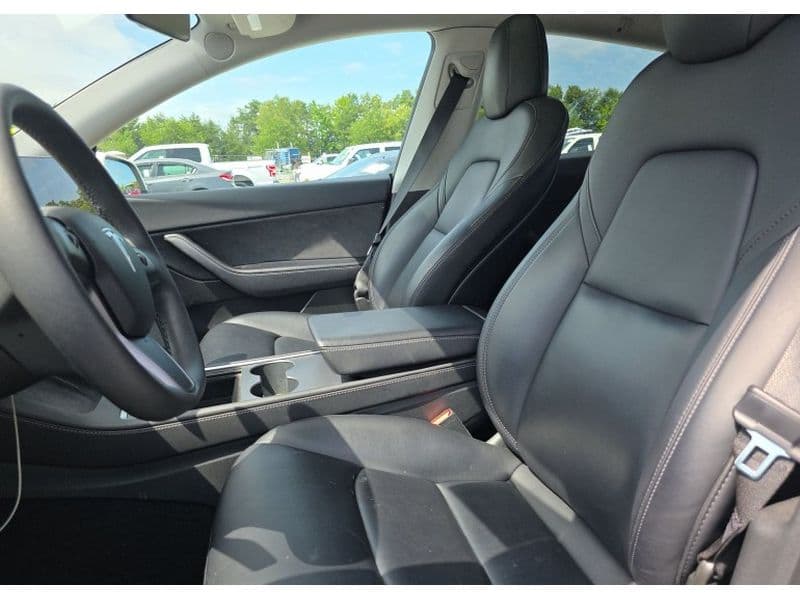 2022 Tesla Model Y view 5