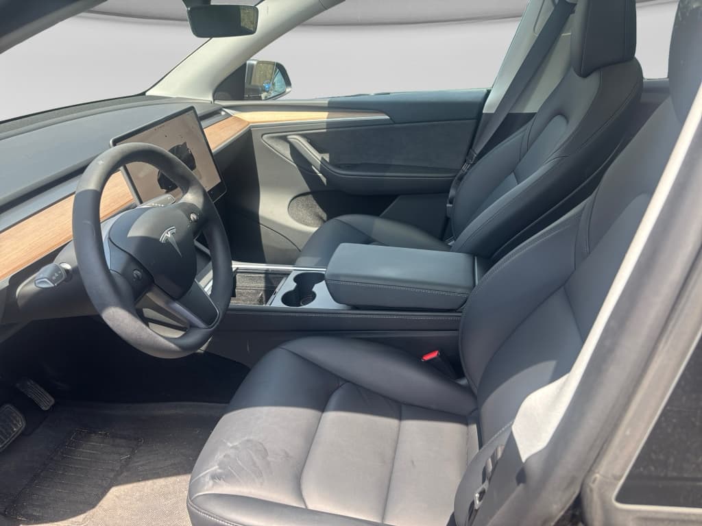 2025 Tesla Model Y view 8