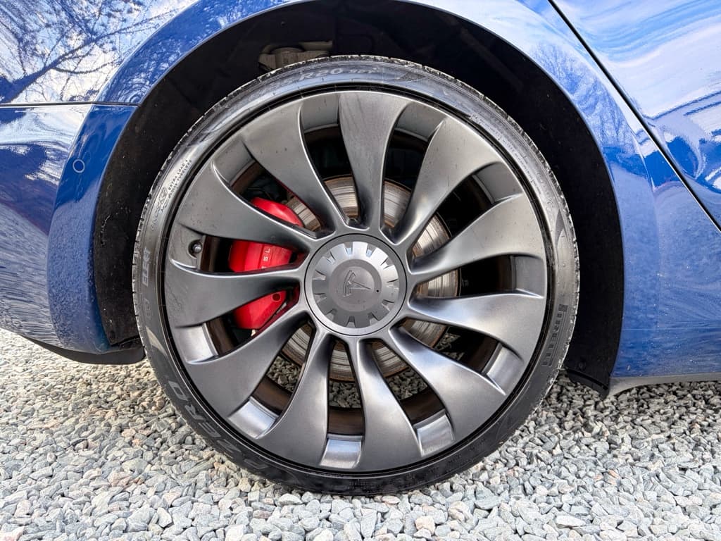 2022 Tesla Model 3 view 35