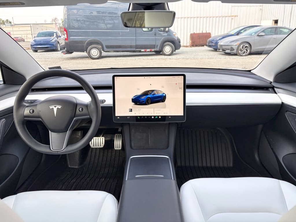 2022 Tesla Model 3 view 14
