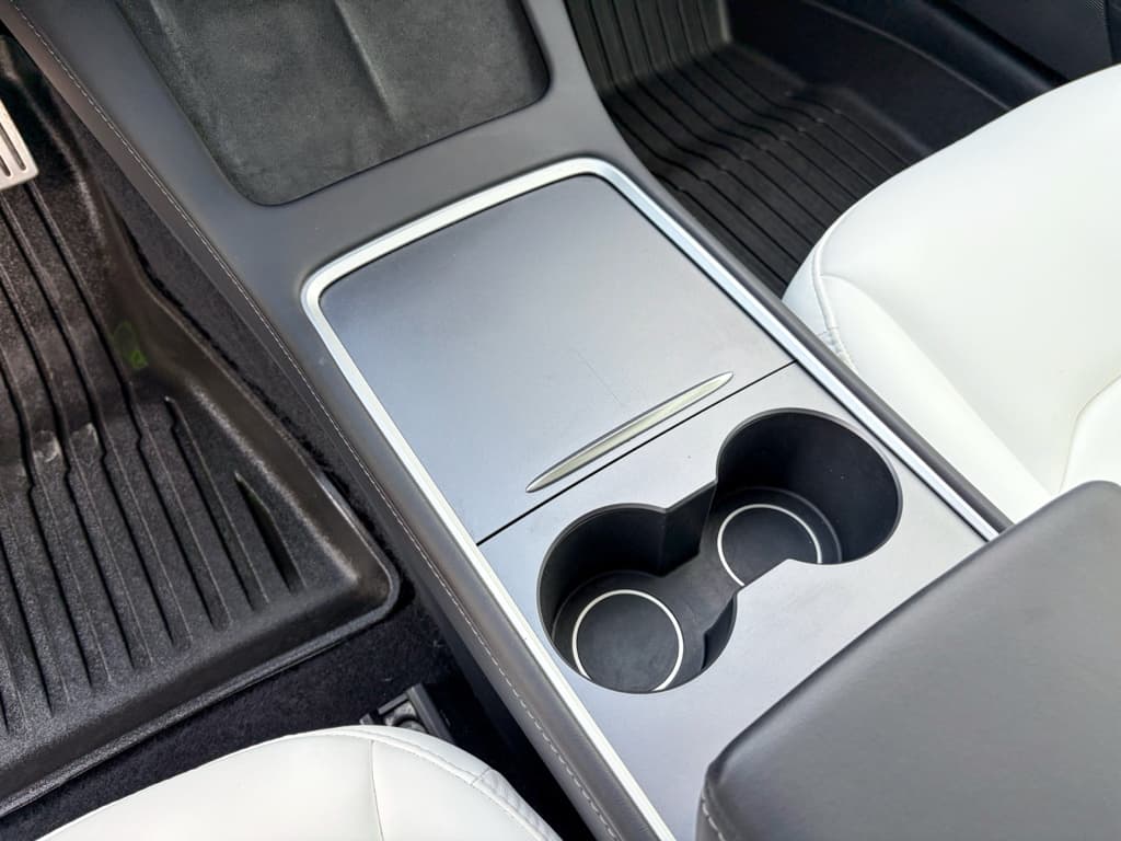 2022 Tesla Model 3 view 17