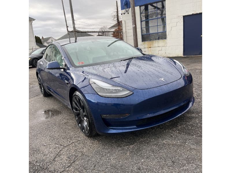 2022 Tesla Model 3 view 4