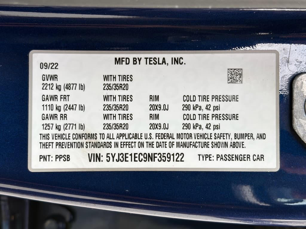 2022 Tesla Model 3 view 27