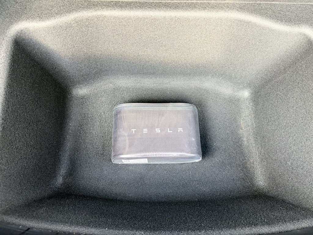 2022 Tesla Model 3 view 26