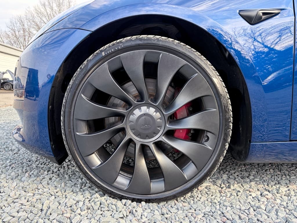 2022 Tesla Model 3 view 29