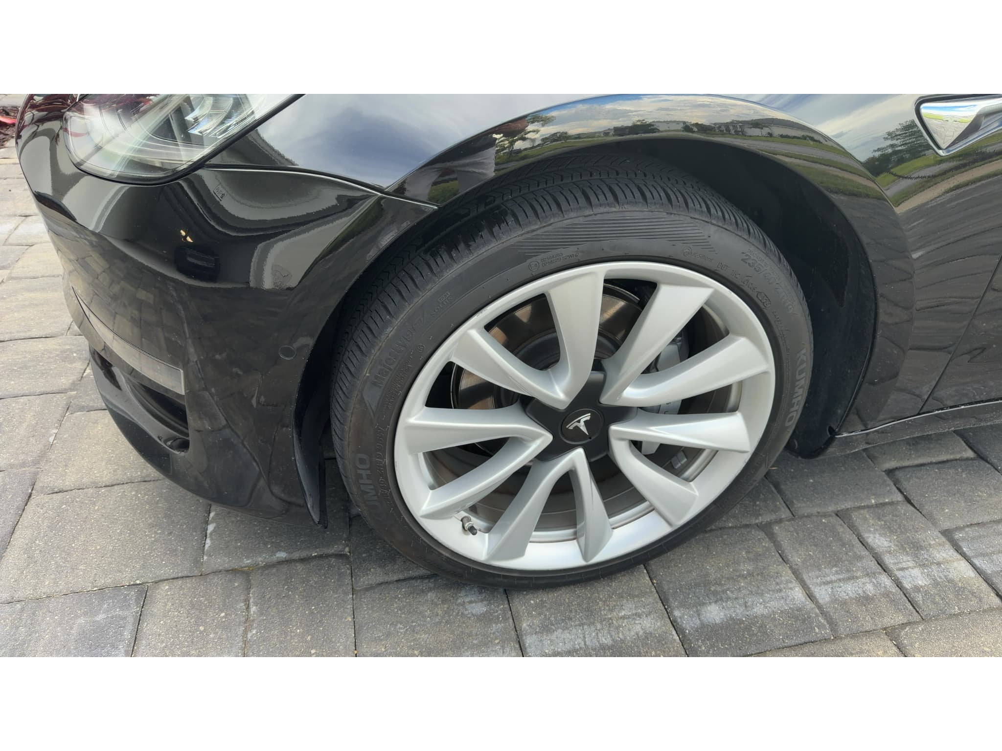 2019 Tesla Model 3 view 14