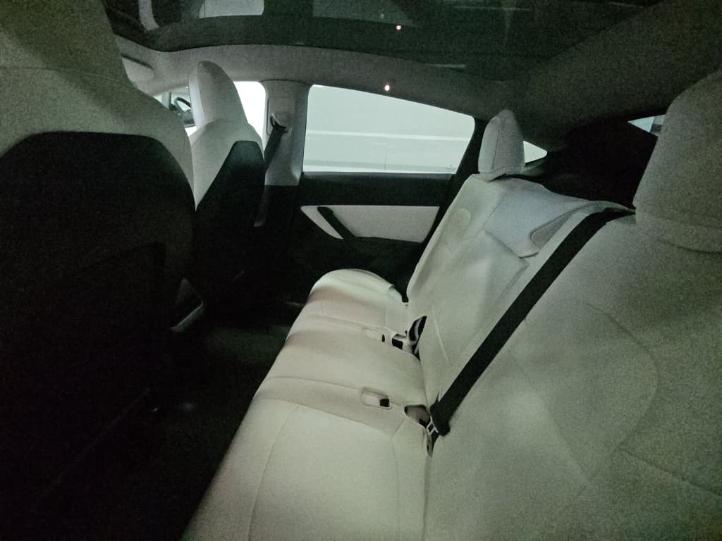 2022 Tesla Model Y view 5