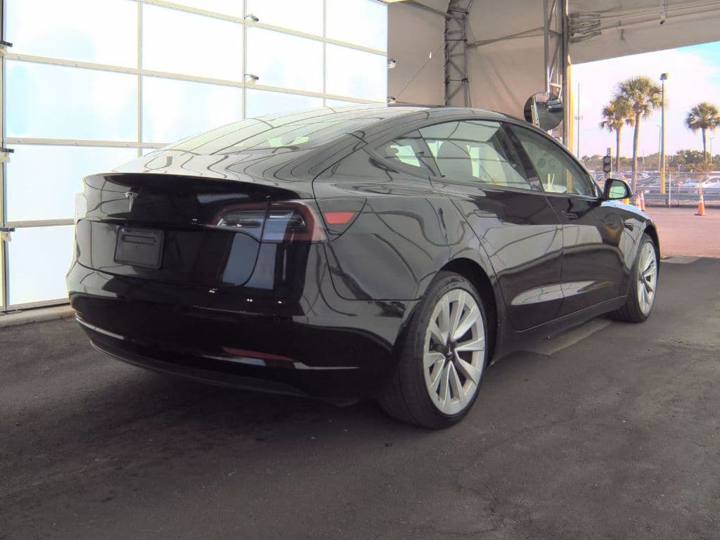 2022 Tesla Model 3 view 4