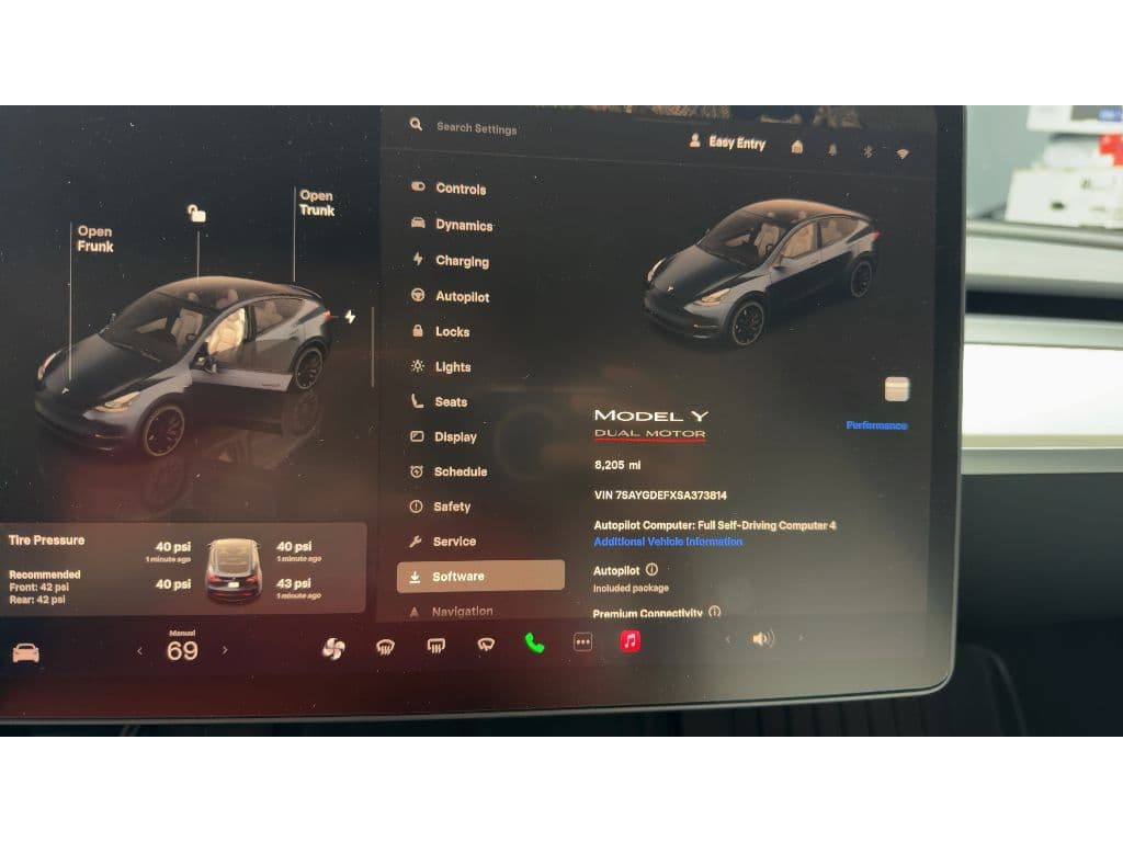 2025 Tesla Model Y view 6