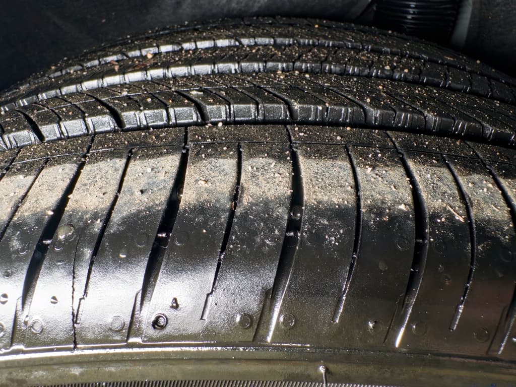 2025 Tesla Model Y view 33