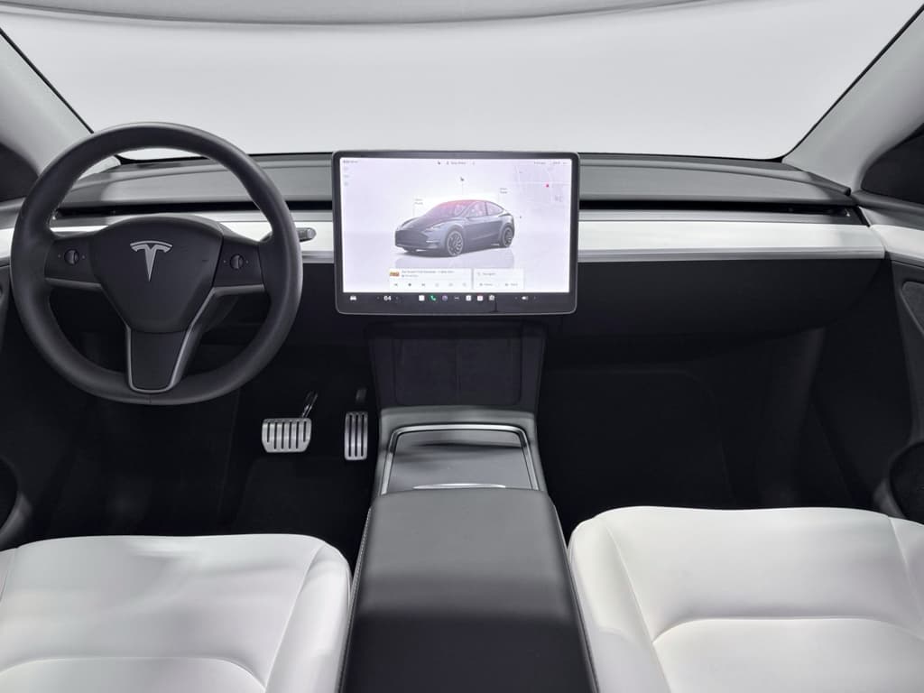 2025 Tesla Model Y view 15