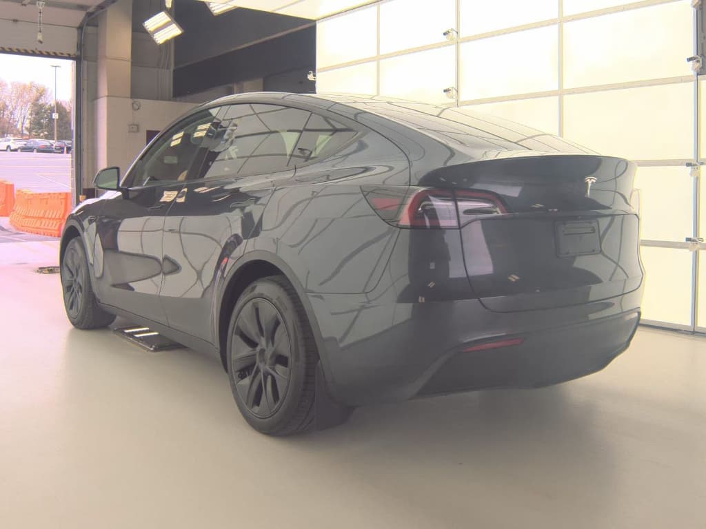 2025 Tesla Model Y view 4