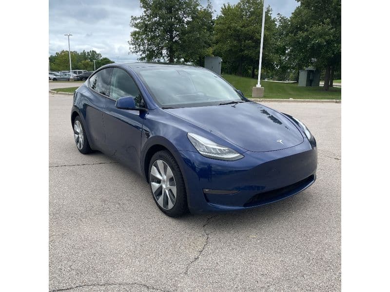 2022 Tesla Model Y view 7