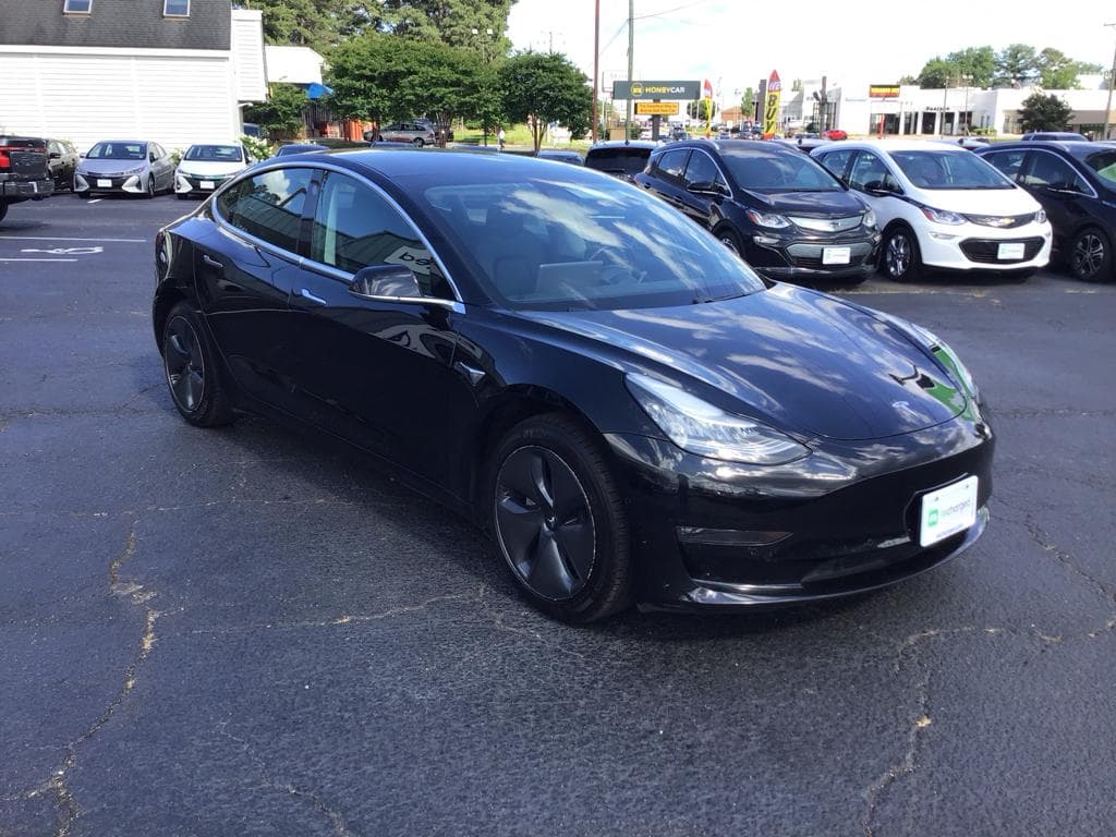 2019 Tesla Model 3 view 4