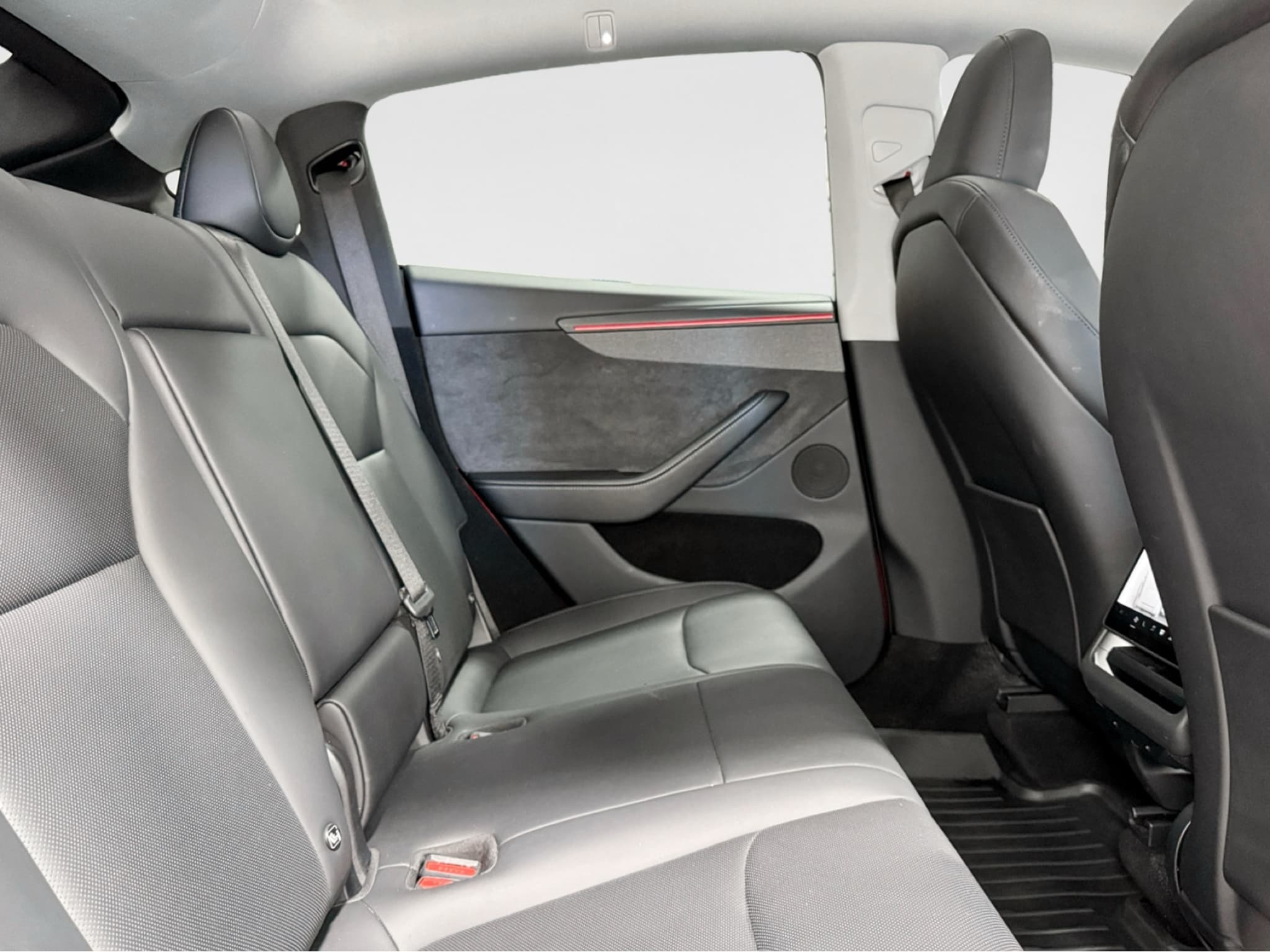 2026 Tesla Model Y view 20