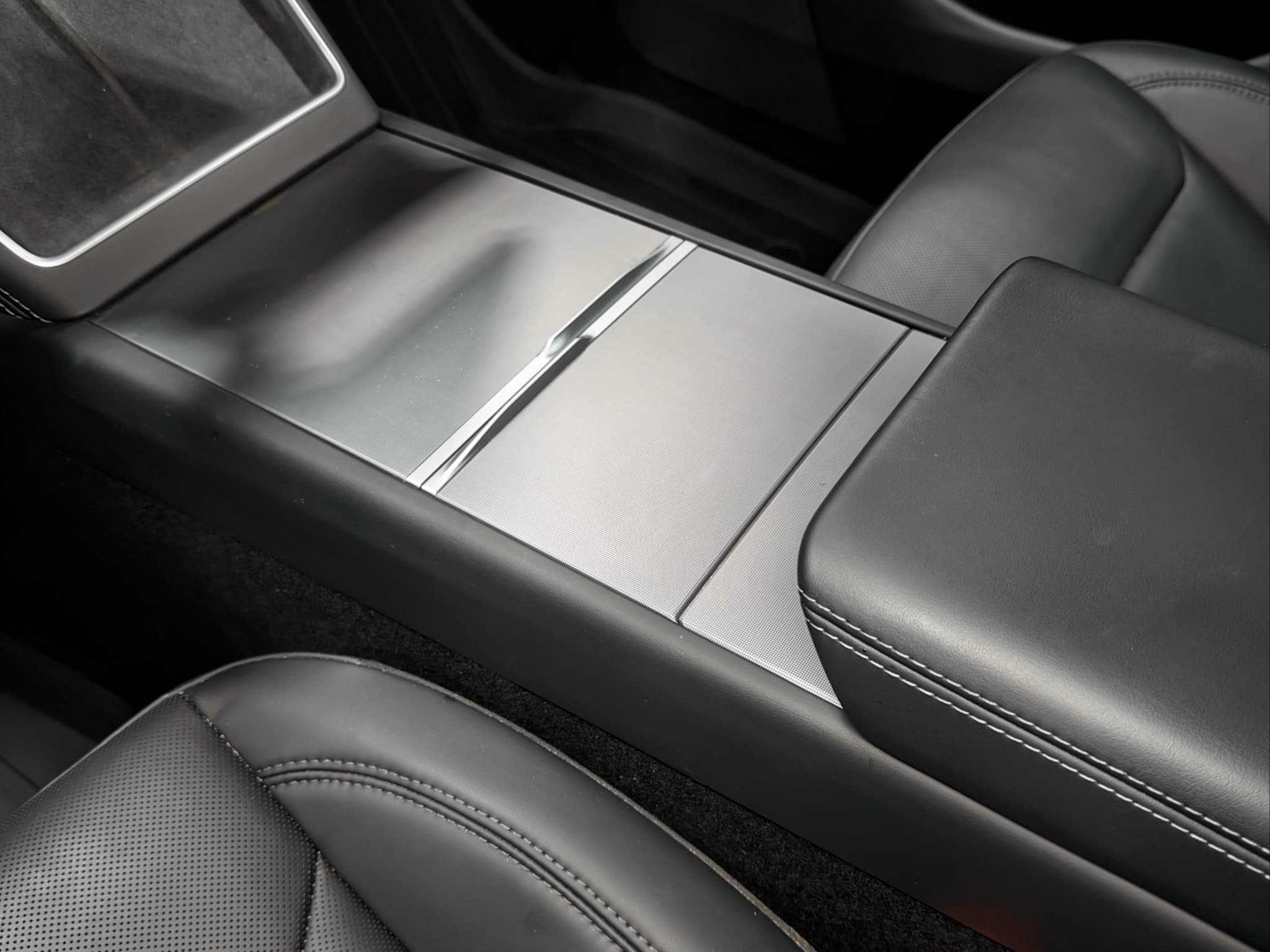 2026 Tesla Model Y view 17