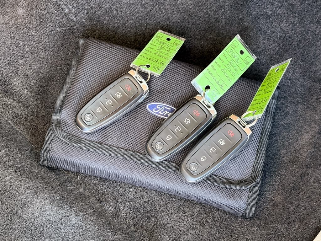 2016 Ford Focus view 23