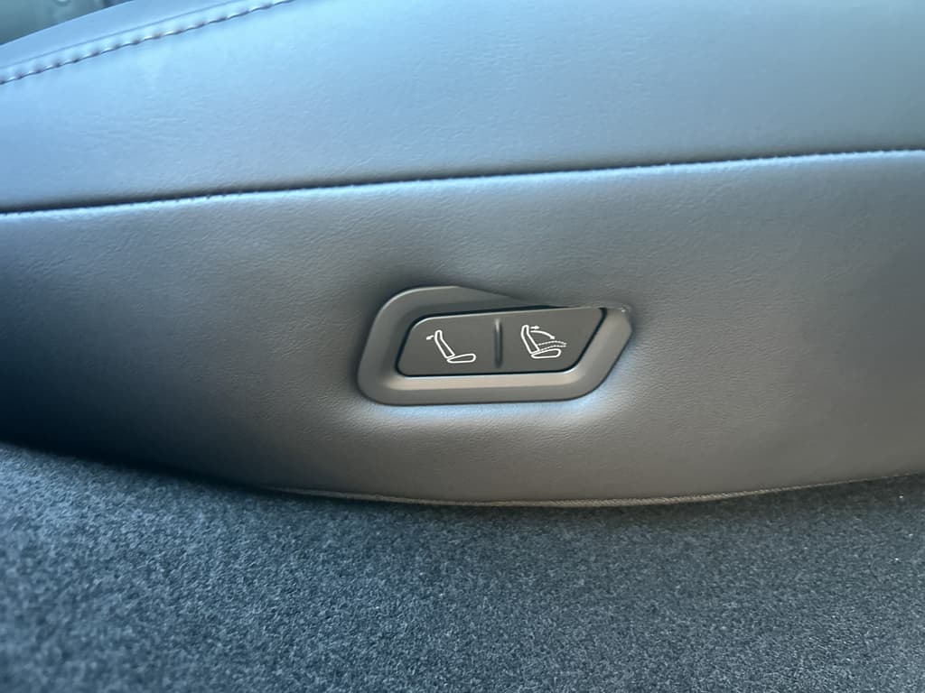 2026 Tesla Model Y view 19