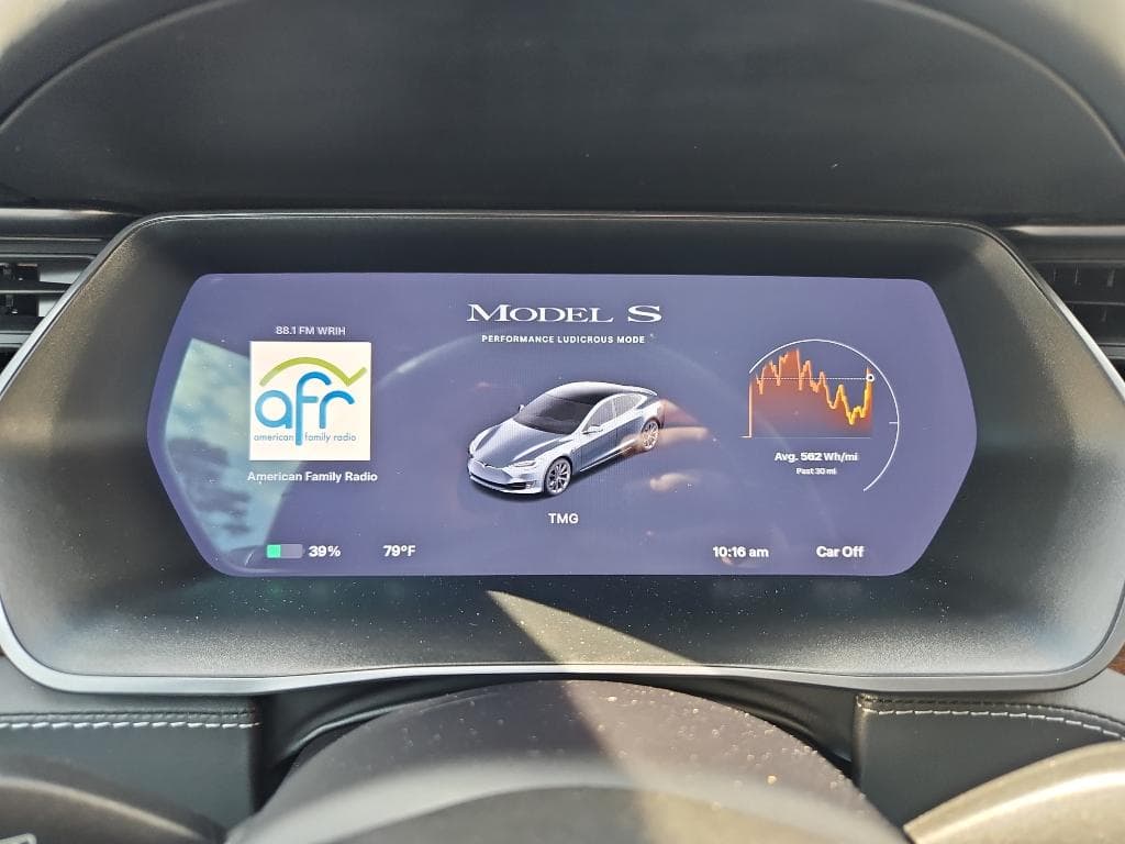 2020 Tesla Model S view 9