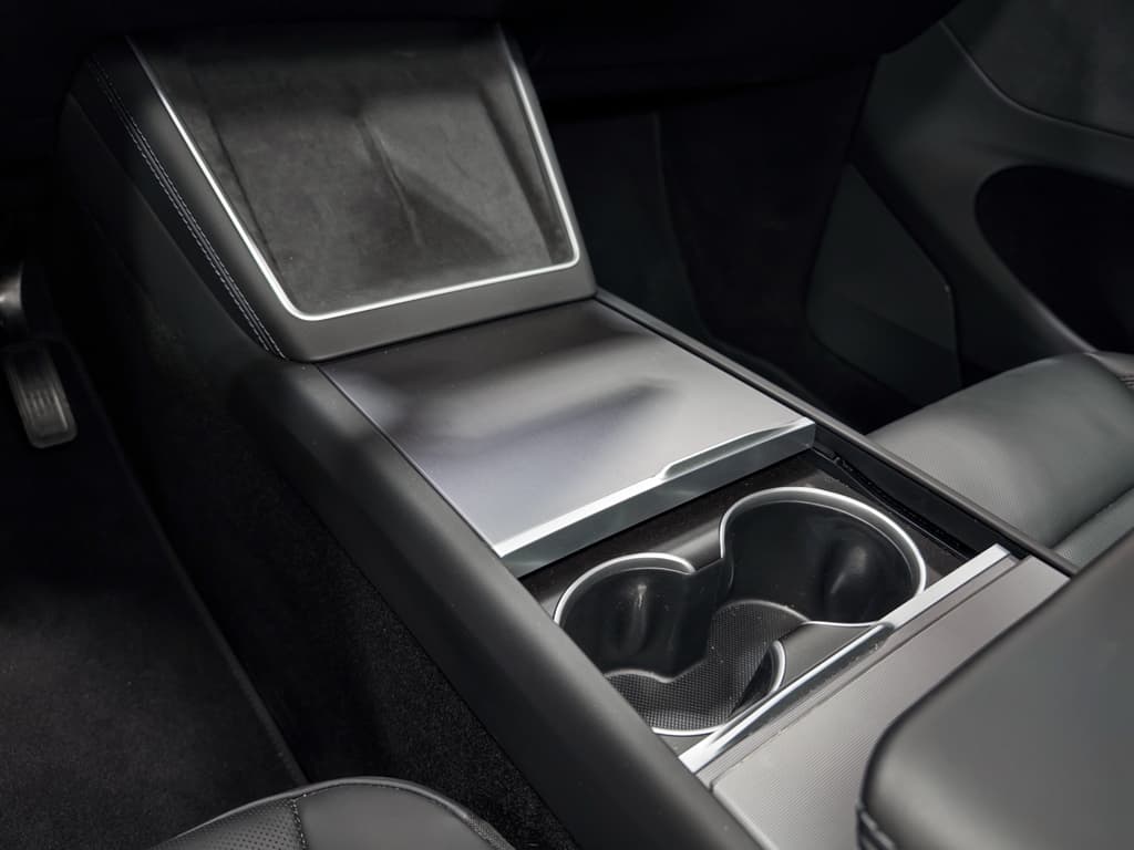 2026 Tesla Model Y view 18