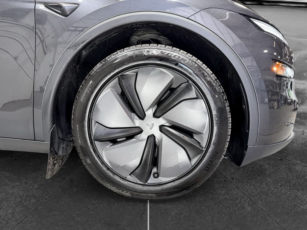 2026 Tesla Model Y view 34
