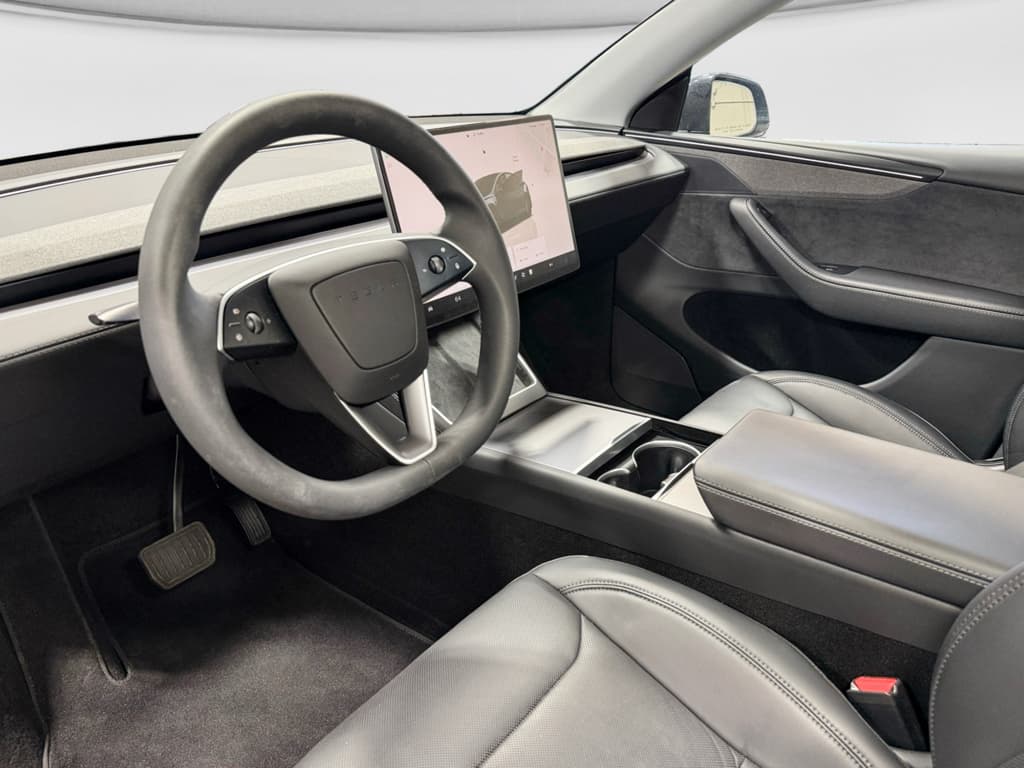2026 Tesla Model Y view 17