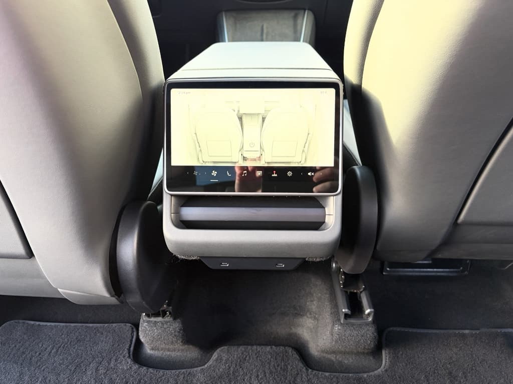 2026 Tesla Model Y view 22