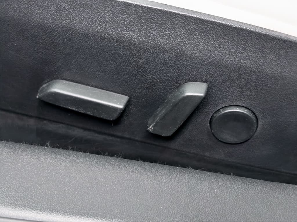 2019 Tesla Model 3 view 7