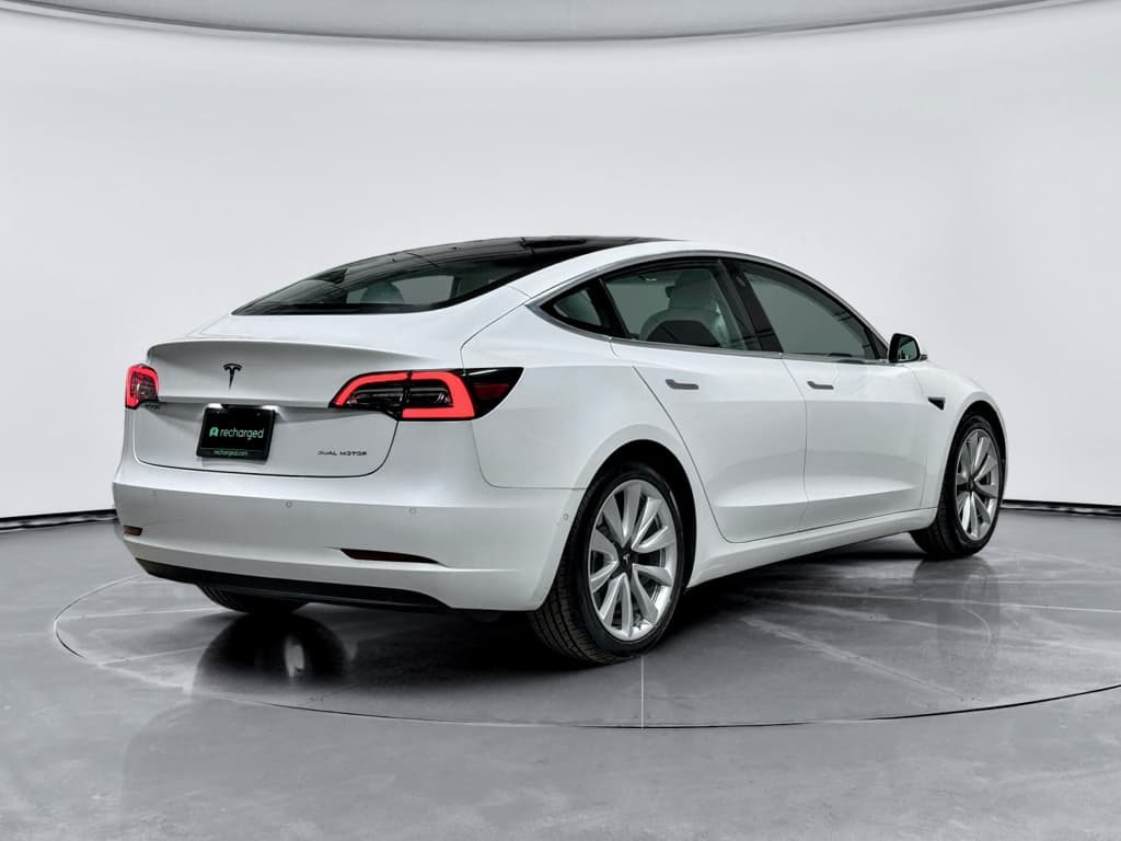 2019 Tesla Model 3 view 3