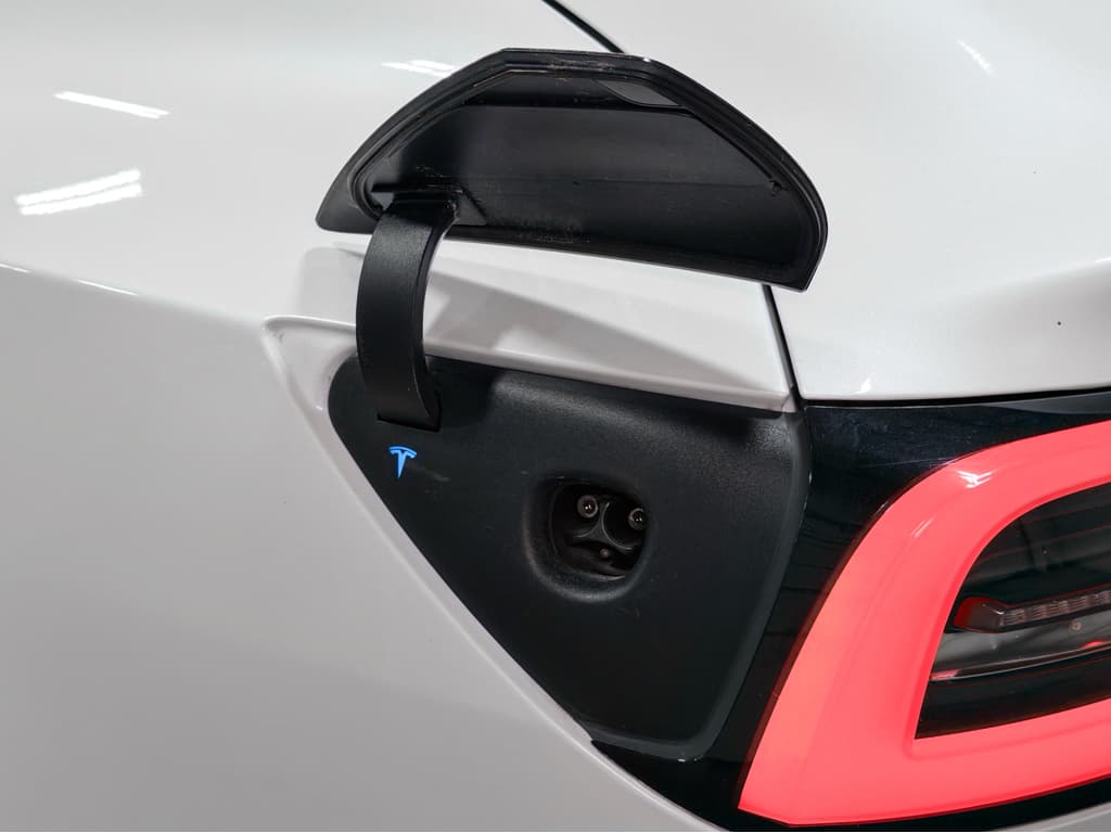 2019 Tesla Model 3 view 5