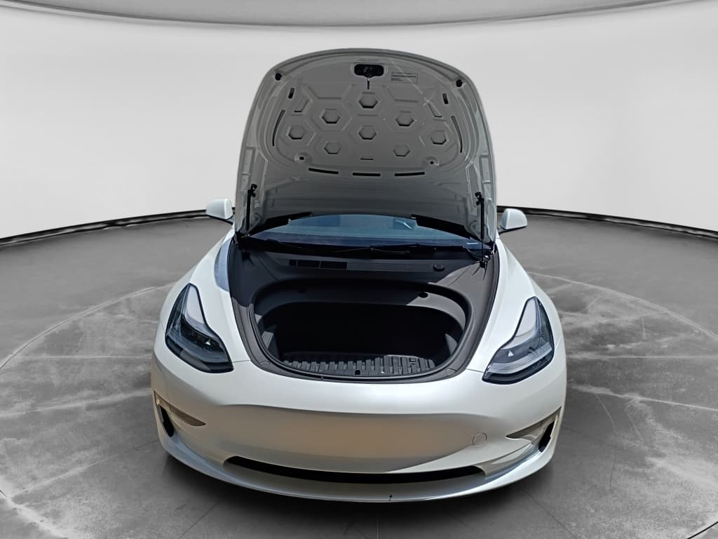 2023 Tesla Model 3 view 5
