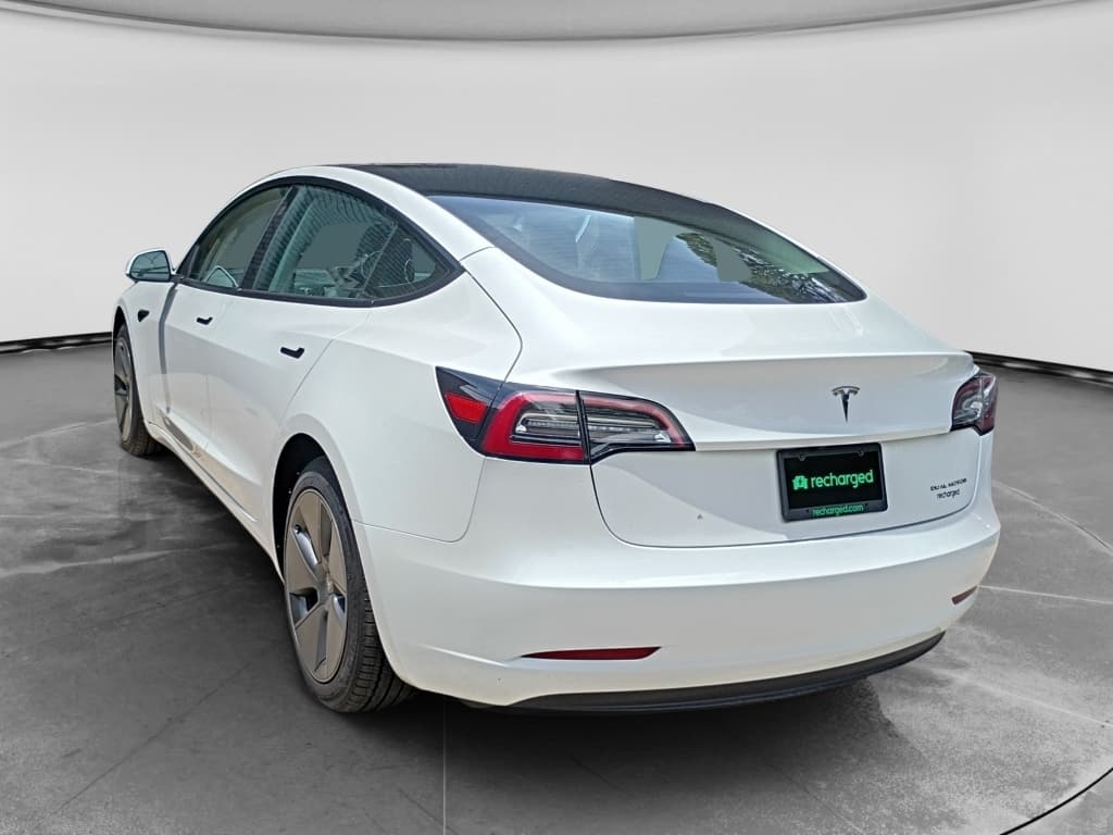 2023 Tesla Model 3 view 4