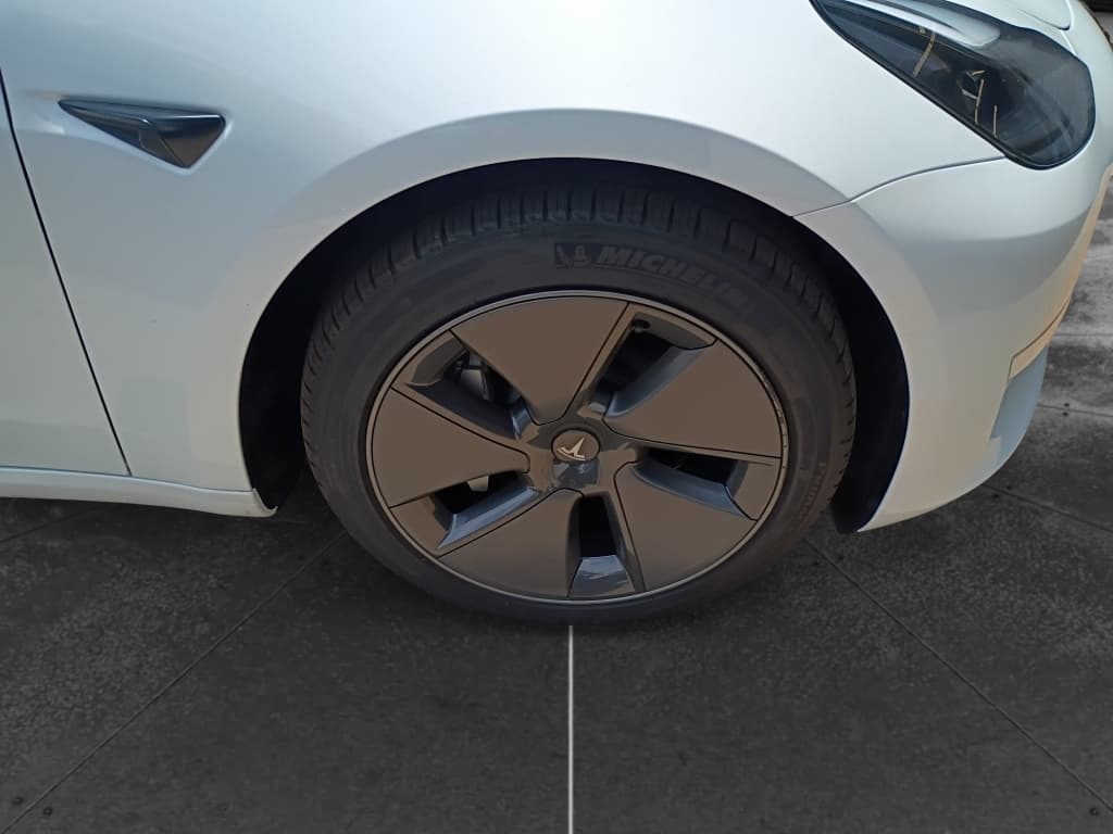 2023 Tesla Model 3 view 11