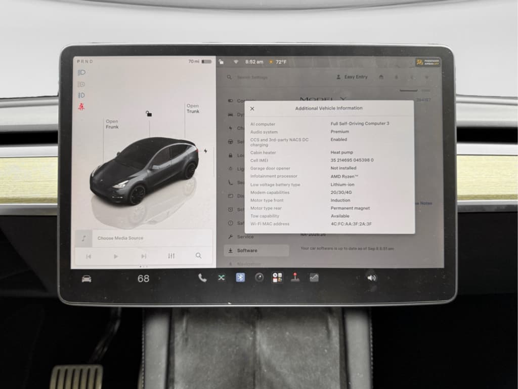 2022 Tesla Model Y view 11